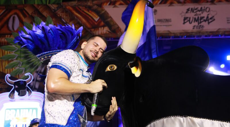 Bar do Boi celebra 38 anos com homenagem a Arlindo Jr. e noite de emoção no Sambódromo