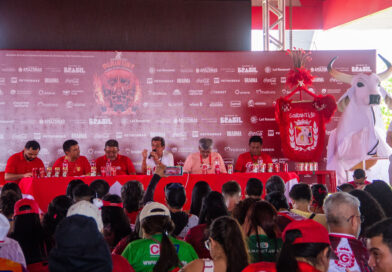 Boi Garantido apresenta roteiro de espetáculo do Festival à imprensa