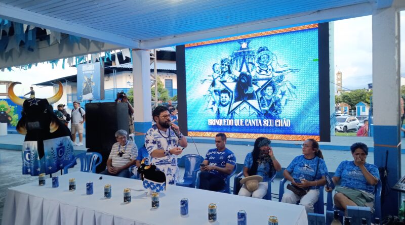 Boi Caprichoso reúne imprensa para apresentar roteiro de espetáculo do Festival