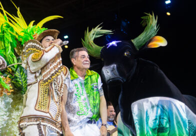 Boi Caprichoso exalta a Amazônia na segunda noite do Festival de Parintins