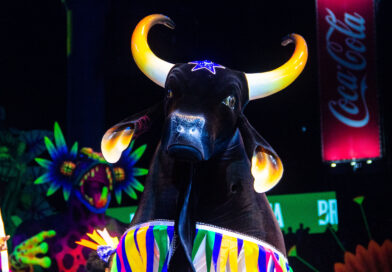 Caprichoso rompe fronteiras e exalta identidade cultural em despedida do Festival de Parintins 2026