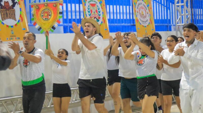 Quadrilhas intensificam preparação em ensaio geral para as 59ª Festividades Folclóricas de Parintins