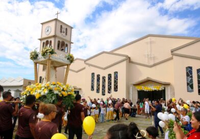 Festa da Padroeira de Parintins segue com programação religiosa e social
