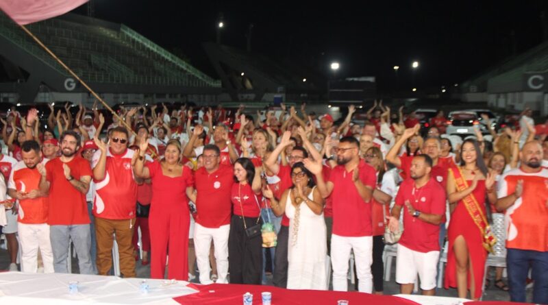 Marialvo Brandão reúne mais de 400 sócios e torcedores do Garantido em grande encontro em Manaus