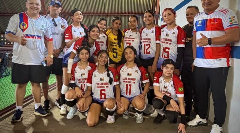 Fé e garra: equipe de voleibol feminino de Parintins se supera e avança para a segunda fase JEAs 2026