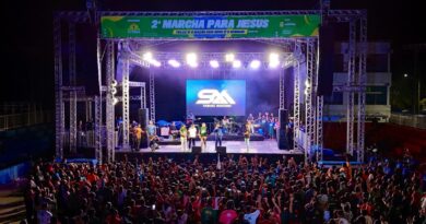 Fé toma conta de Barreirinha com a Marcha para Jesus 2026 neste sábado (25)