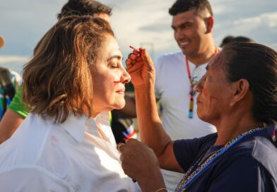 Sob bênção de lideranças indígenas, Maria do Carmo visita regiões nunca alcançadas por pré-candidatos ao Governo