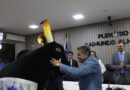 Emoção e reconhecimento: poeta do Caprichoso, Ronaldo Barbosa, recebe cidadania parintinense