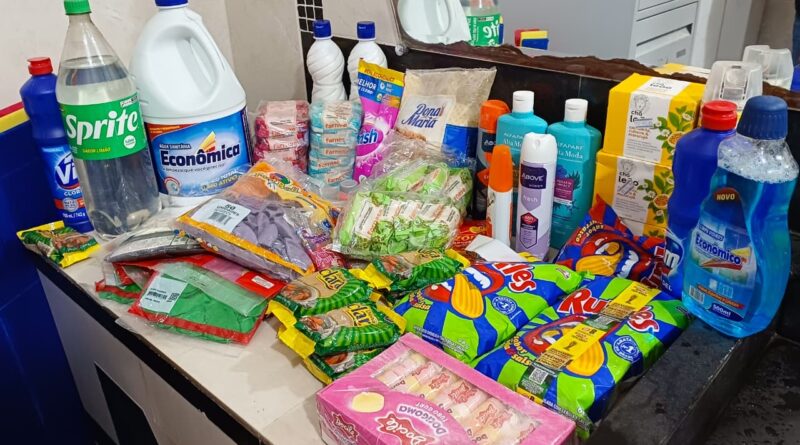 Fiscalização retira de circulação produtos impróprios para consumo e uso em estabelecimentos comerciais do município