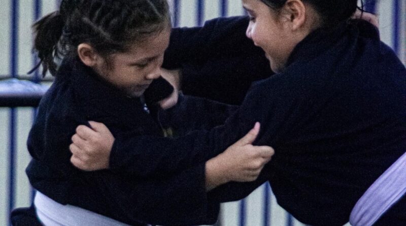 Evento gratuito na Arena Olímpica reúne mulheres de todas as idades em Aulão de Jiu-Jitsu