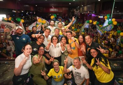 Onda de esperança: zona Norte acolhe Professora Maria em noite de festa e clamor por mudança