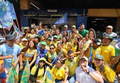 Professora Maria aproveita feriado para caminhar e levar propostas ao bairro da Betânia