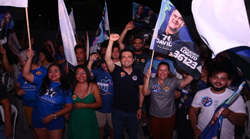 Torcida do Caprichoso reforça apoio a Jender Lobato e resgata legado de gestão à frente do bumbá