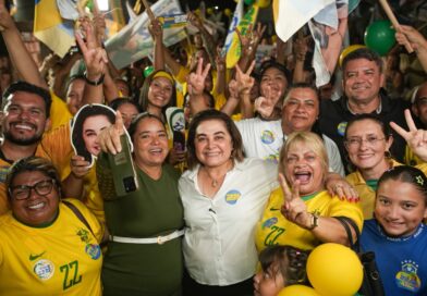 Amazonas inteiro surfa na ‘Onda 22’ pela mudança com a Professora Maria