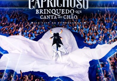 Do Bumbódromo para as plataformas: Boi Bumbá Caprichoso lança álbum ao vivo ““Brinquedo que Canta Seu Chão – Vol. 1”