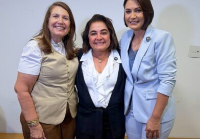 Michelle Bolsonaro mobiliza eleitores do Amazonas: ‘No dia 25, é Maria do Carmo governadora’
