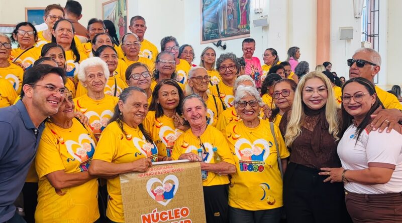 Idosos de Parintins são homenageados em missa na Catedral