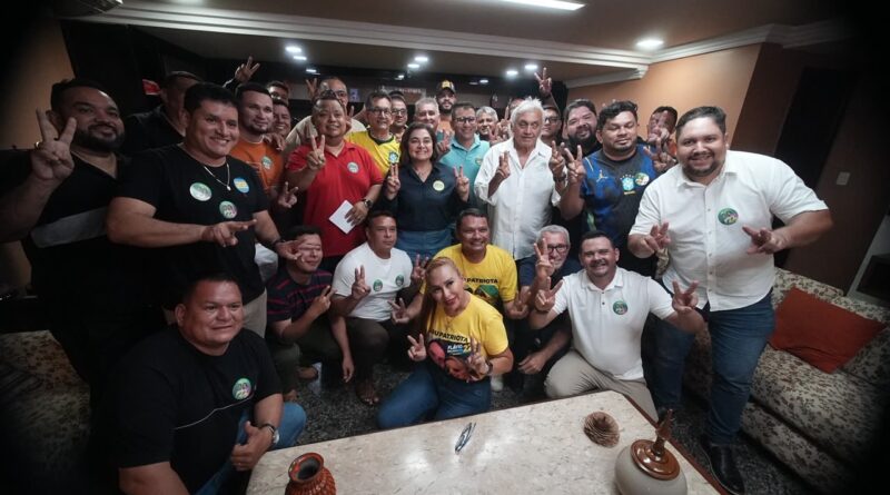 A força do interior: Professora Maria recebe apoio de várias lideranças do interior
