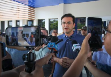 Mateus Assayag cobra governador Roberto Cidade por repasse atrasado de R$ 2,7 milhões do FTI a Parintins